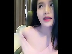 สาวพริตตี้ไทยนมโต ไลฟ์สด เกาะอกหลุด นมโผล่ เห็นเต้านมเต็มตา นมสวยมาก คลิปหลุด นมสวย นมโต นมใหญ่