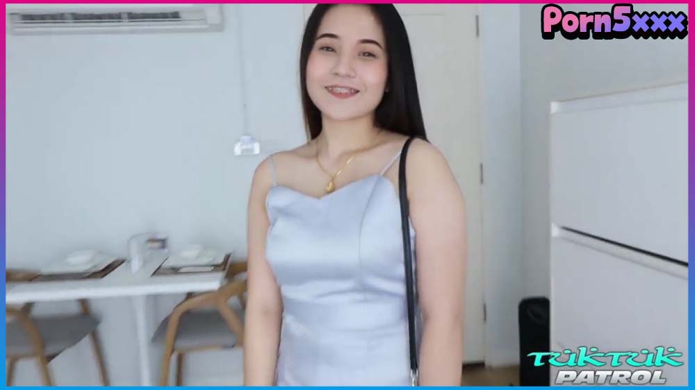 TukTukPatrol กะหรี่ ควยยาว ควยใหญ่